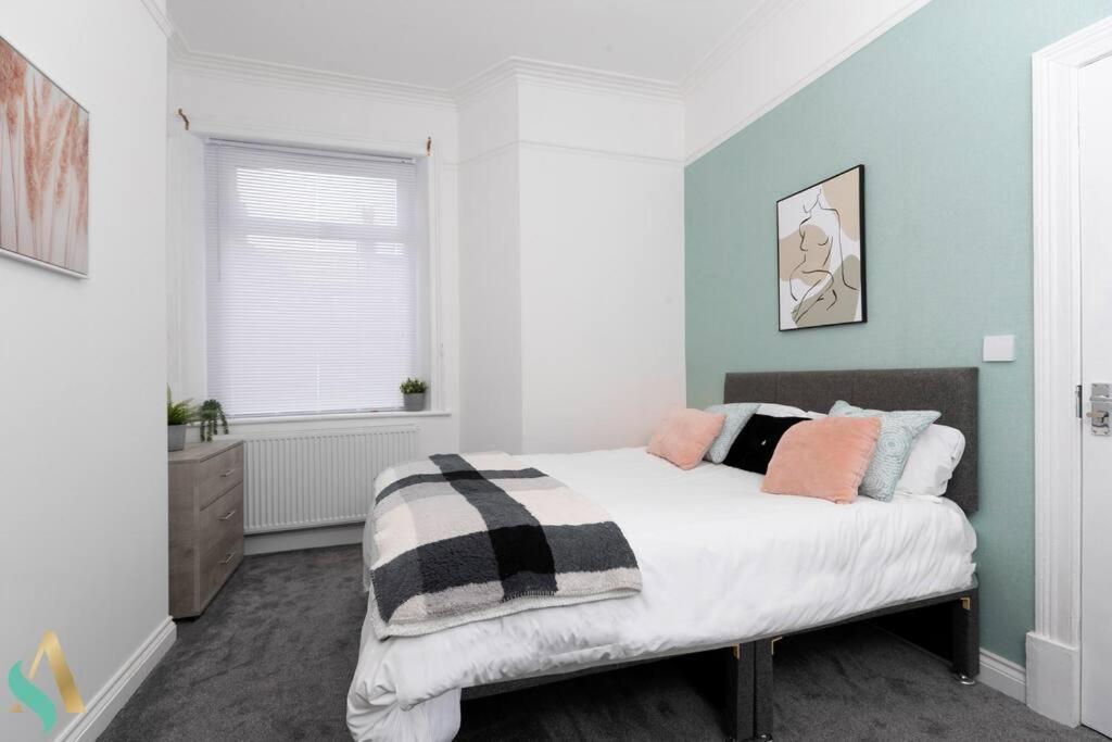 5 Double Bedrooms With Ensuites - Teesside House Tsac Redcar Exterior foto