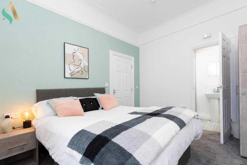 5 Double Bedrooms With Ensuites - Teesside House Tsac Redcar Exterior foto